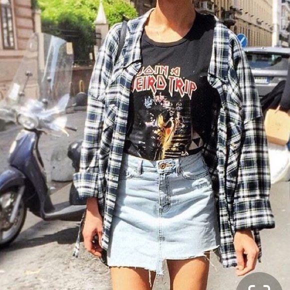 Bundle Vintage Flannel/ Graphic Tee - Picture 2 of 8